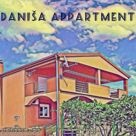 Danisacroatia Maslenica Exterior foto
