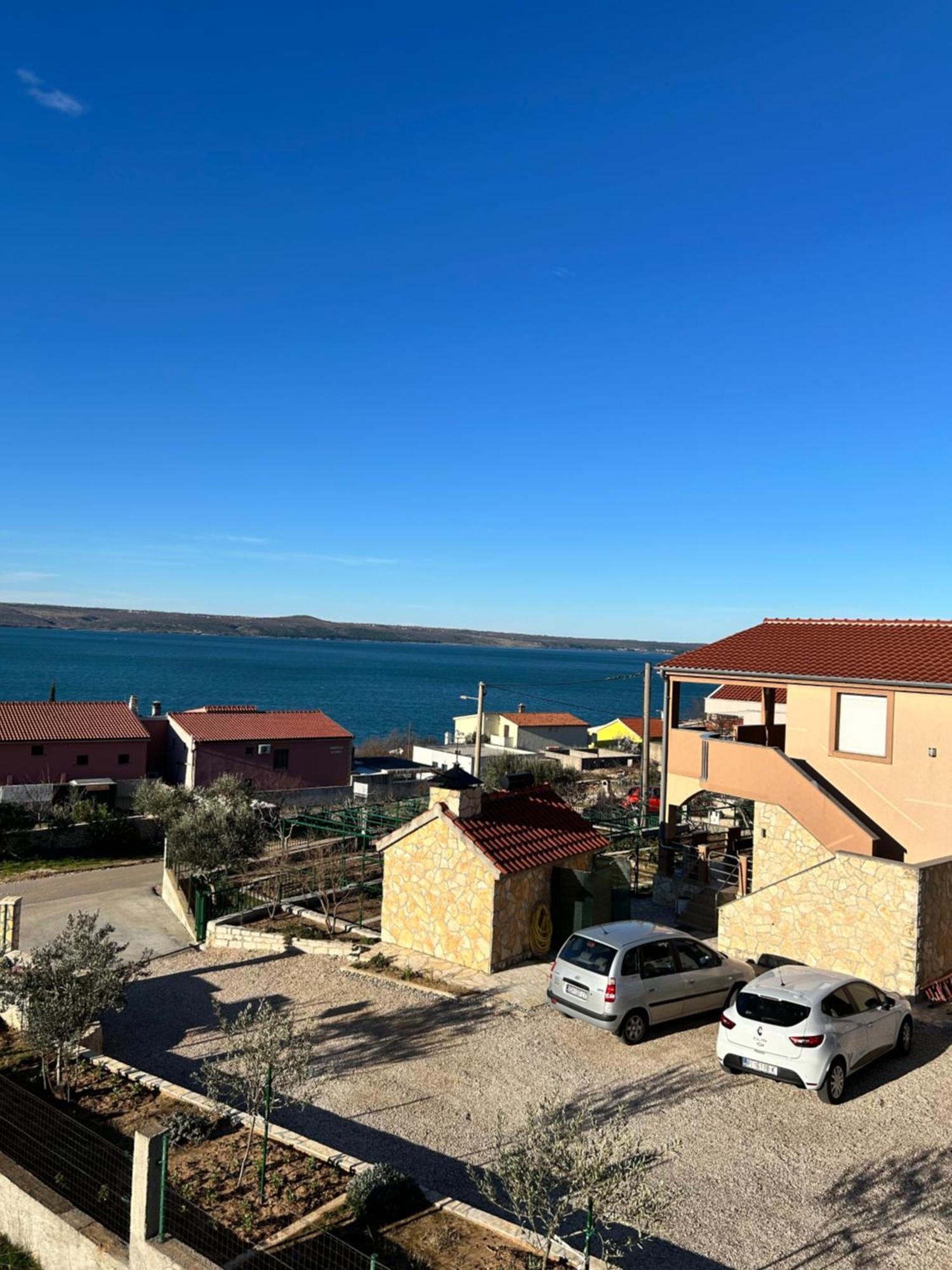 Danisacroatia Maslenica Exterior foto